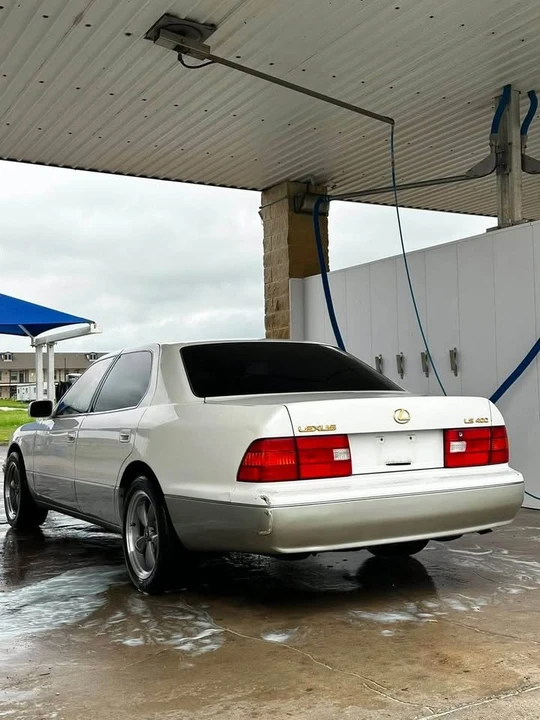1998 Lexus LS 2nd Gen - Image 2 of 8