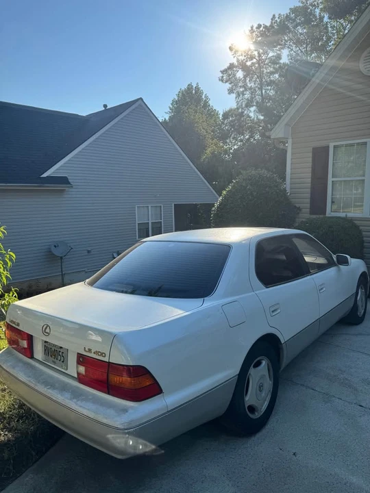 1998 Lexus LS 2nd Gen - Image 3 of 6