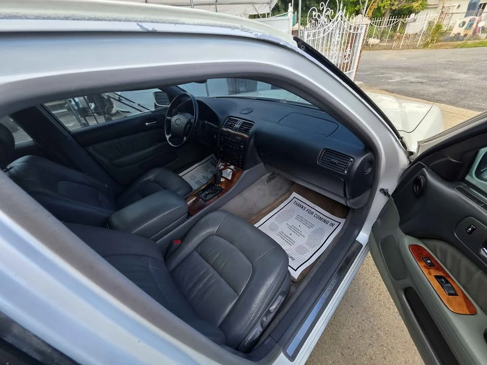 1998 Lexus LS 2nd Gen - Image 11 of 12