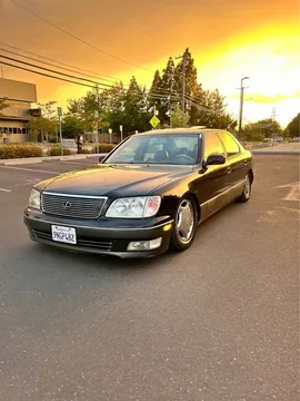 1998 Lexus LS 400 Sedan 4D