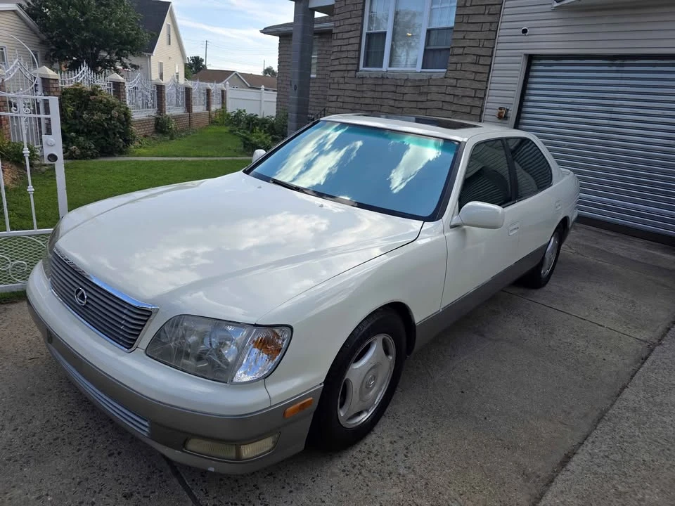 1998 Lexus LS 2nd Gen - Image 2 of 12