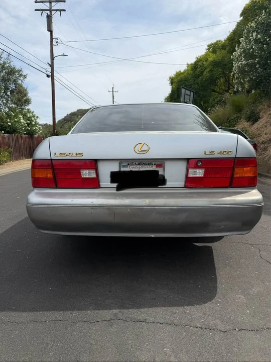 1998 Lexus LS 2nd Gen - Image 4 of 9