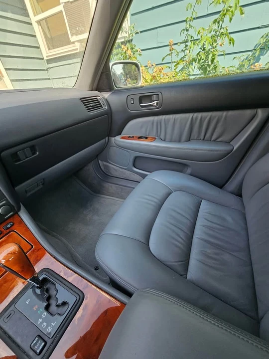 1998 Lexus LS 2nd Gen - Image 7 of 8