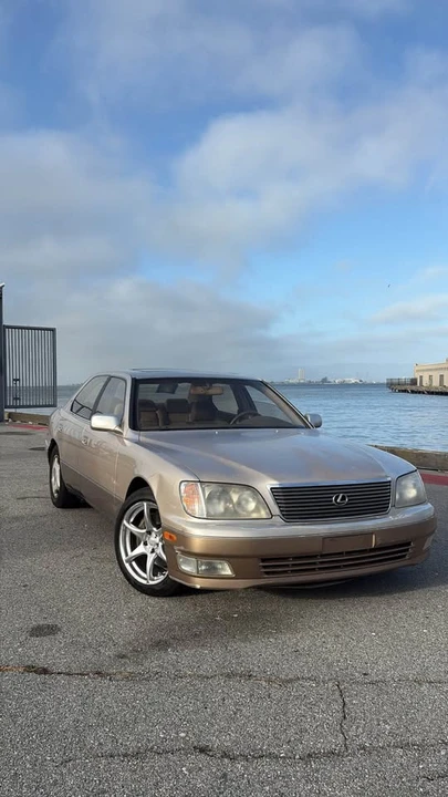 1998 Lexus LS 2nd Gen - Image 2 of 5