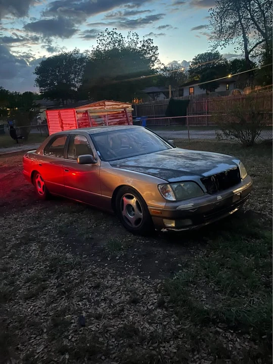 1998 Lexus LS 2nd Gen - Image 6 of 6