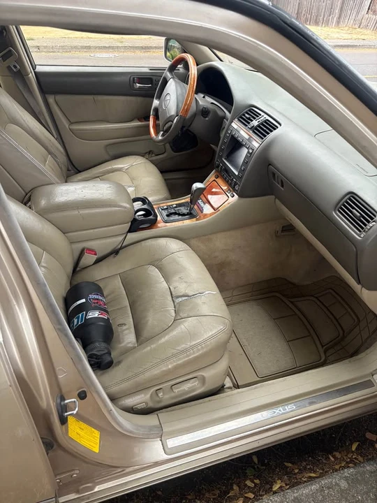 1998 Lexus LS 2nd Gen - Image 5 of 10
