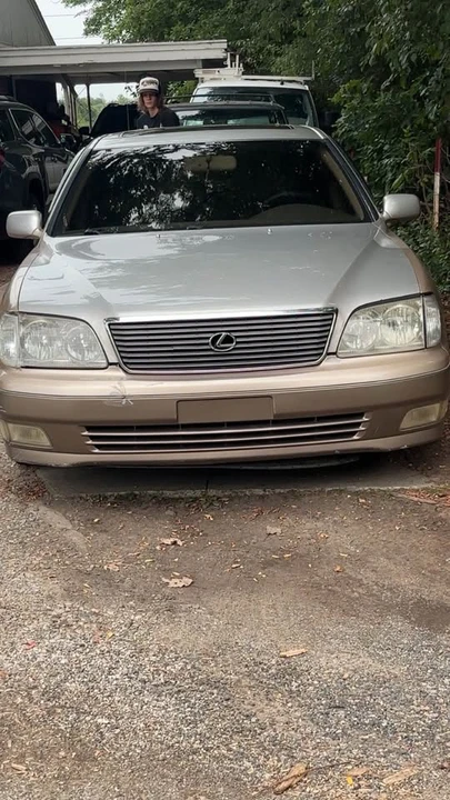 1998 Lexus LS 2nd Gen - Image 2 of 18