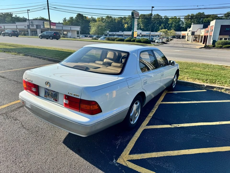 1998 Lexus LS 2nd Gen - Image 3 of 9
