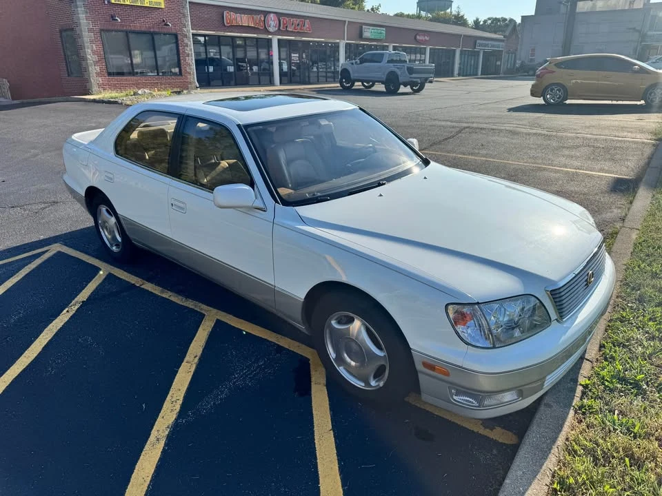 1998 Lexus LS 2nd Gen - Image 4 of 9