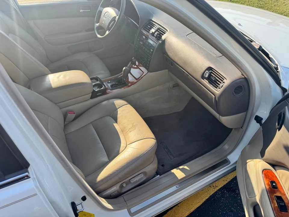 1998 Lexus LS 2nd Gen - Image 7 of 9