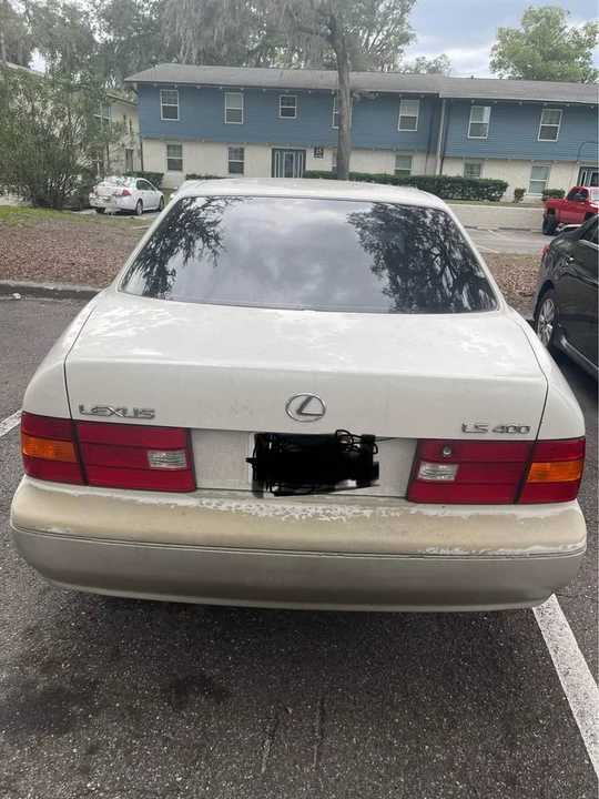 1998 Lexus LS 2nd Gen - Image 2 of 4