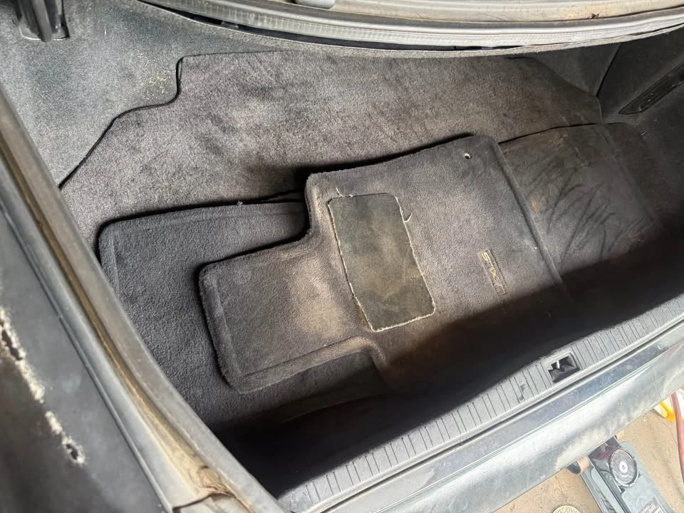 1998 Lexus LS 2nd Gen - Image 3 of 6