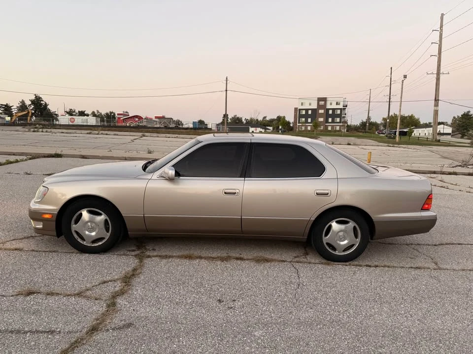 1998 Lexus LS 2nd Gen - Image 3 of 13