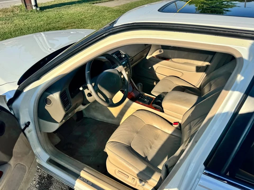 1998 Lexus LS 2nd Gen - Image 6 of 9