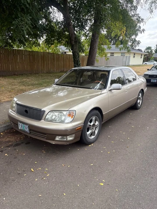 1998 Lexus LS 2nd Gen - Image 2 of 10