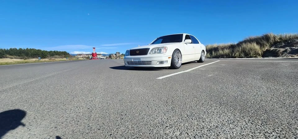 1998 Lexus LS 2nd Gen - Image 10 of 19