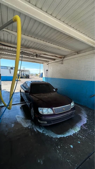 1998 Lexus LS 2nd Gen - Image 2 of 11