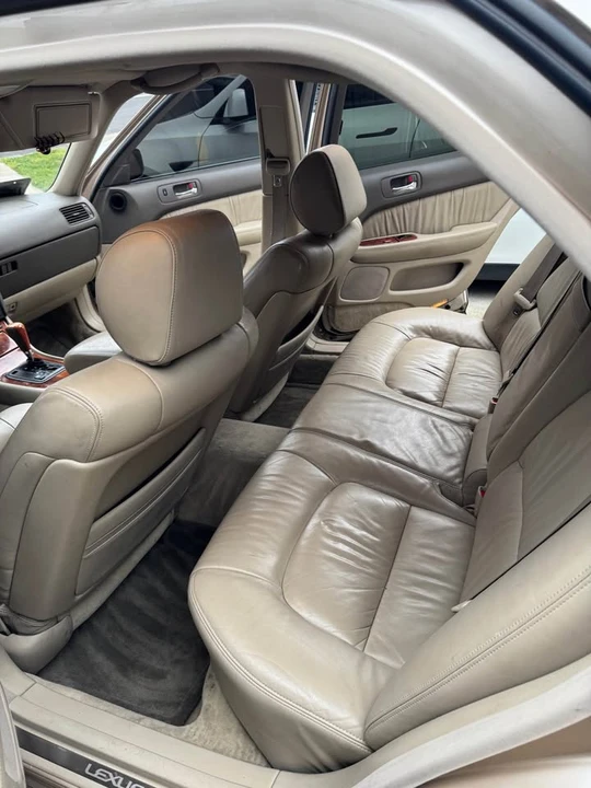 1998 Lexus LS 2nd Gen - Image 4 of 4