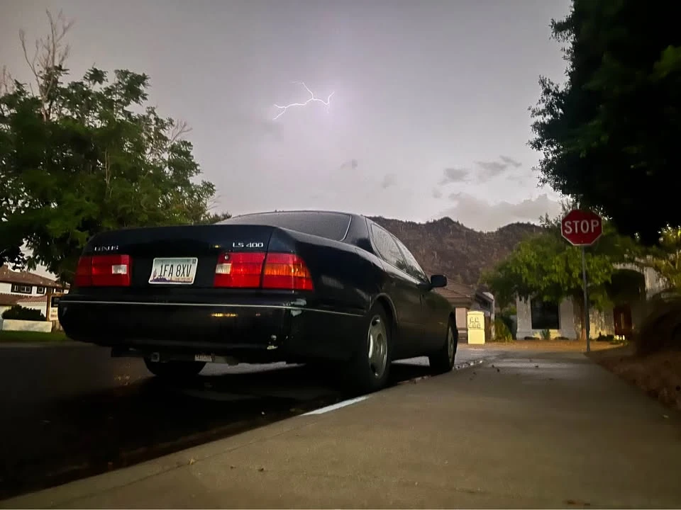 1998 Lexus LS 2nd Gen - Image 2 of 6