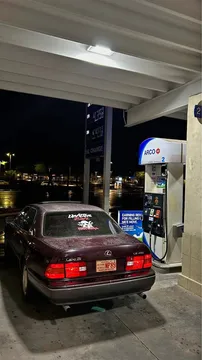 1998 Lexus LS 400 Sedan 4D