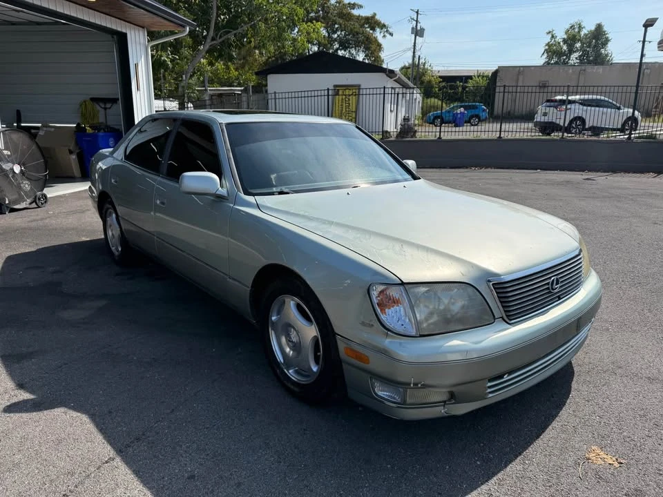 1998 Lexus LS 2nd Gen - Image 2 of 10