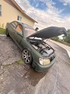 1998 Lexus LS 400 Sedan 4D