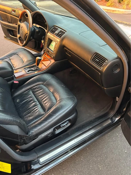 1998 Lexus LS 2nd Gen - Image 11 of 15