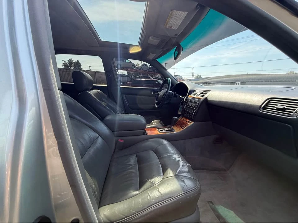 1998 Lexus LS 2nd Gen - Image 6 of 10
