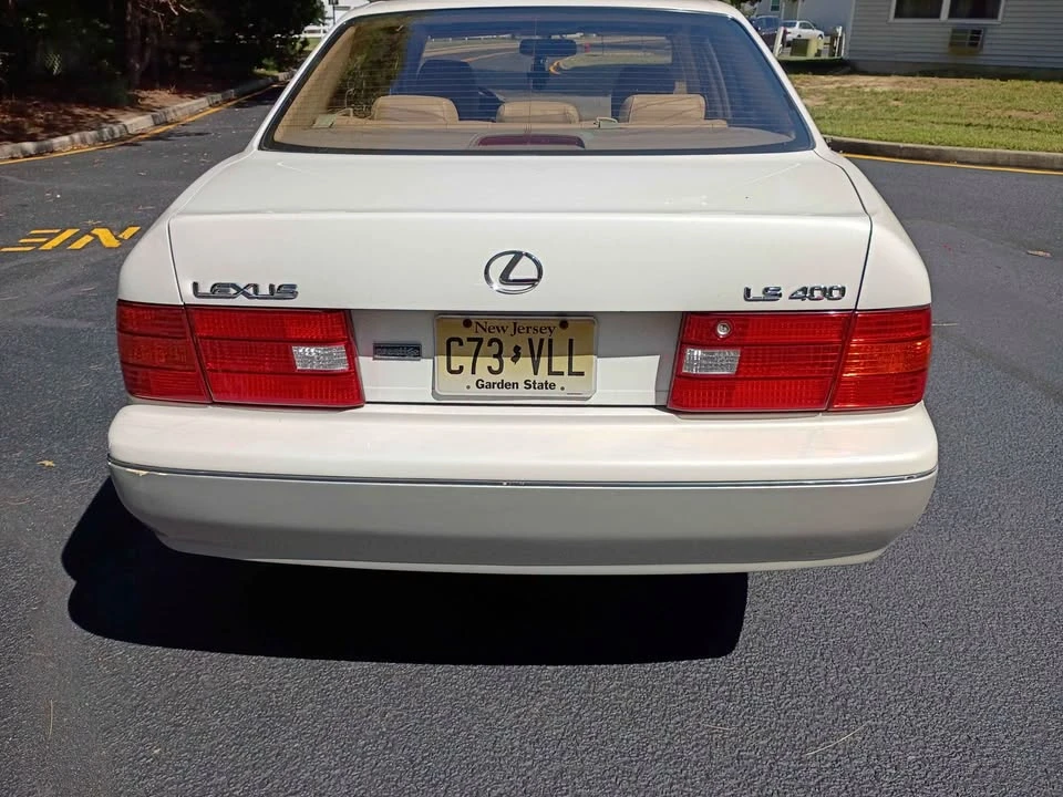 1998 Lexus LS 2nd Gen - Image 4 of 12