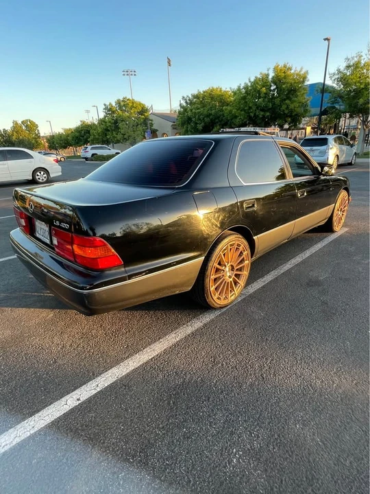 1998 Lexus LS 2nd Gen - Image 4 of 12