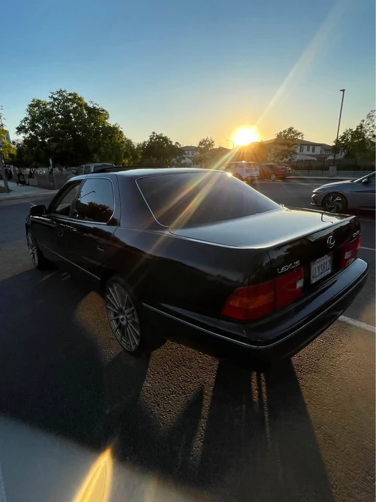 1998 Lexus LS 2nd Gen - Image 6 of 12