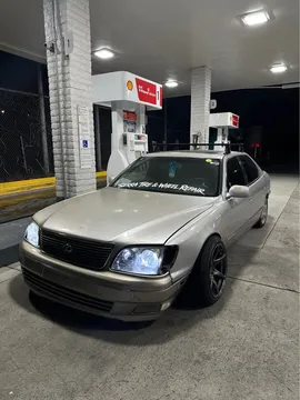 1998 Lexus LS 400 Sedan 4D