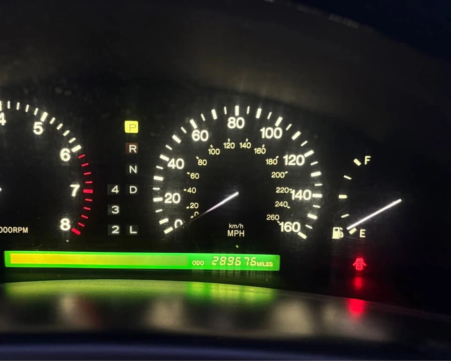 1998 Lexus LS 2nd Gen - Image 8 of 8