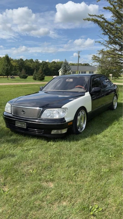 1998 Lexus LS 2nd Gen - Image 2 of 10