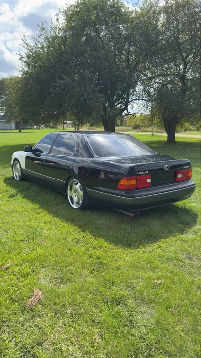 1998 Lexus LS 2nd Gen - Image 4 of 10