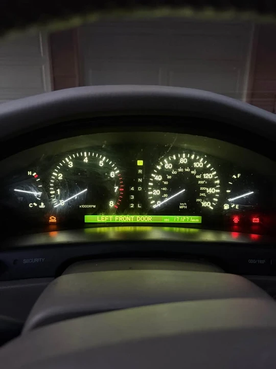 1998 Lexus LS 2nd Gen - Image 4 of 7