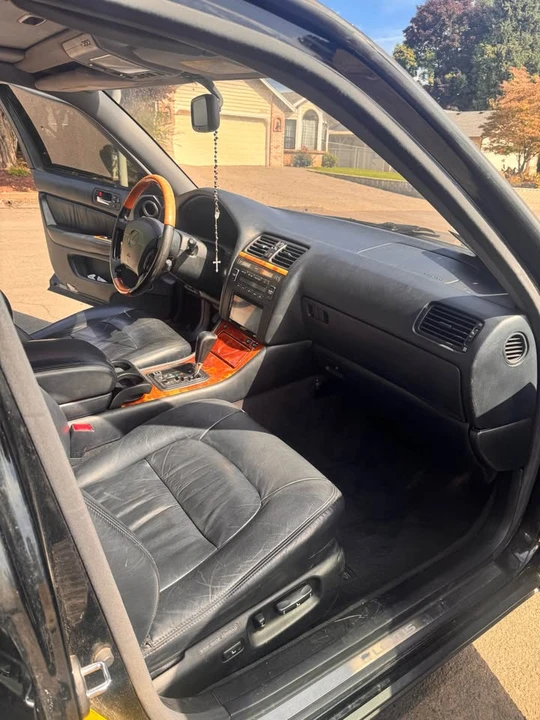 1998 Lexus LS 2nd Gen - Image 5 of 6