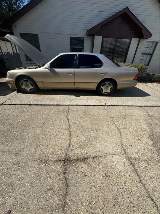 1998 Lexus LS 2nd Gen - Image 2 of 7