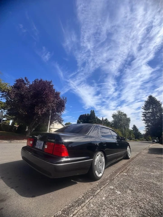 1998 Lexus LS 2nd Gen - Image 2 of 6