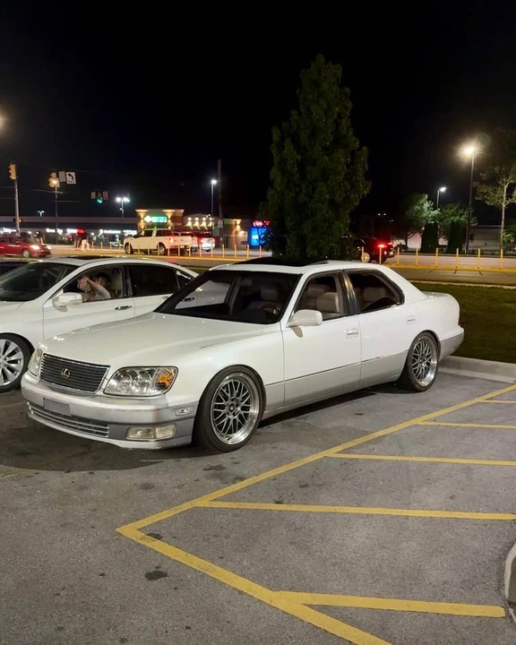 1998 Lexus LS 2nd Gen - Image 8 of 8