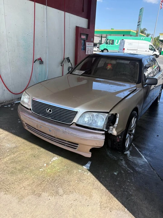 1998 Lexus LS 2nd Gen - Image 4 of 13