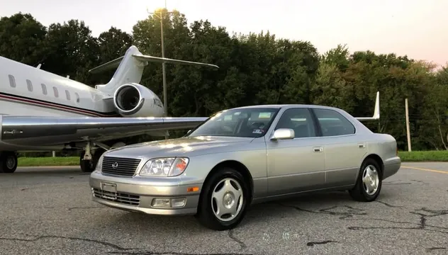 1998 Lexus LS 400 Sedan 4D