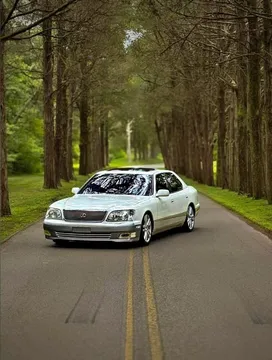 1998 Lexus LS 400 Sedan 4D