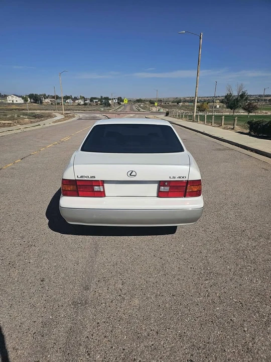 1998 Lexus LS 2nd Gen - Image 4 of 20