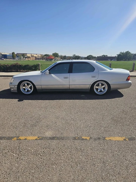 1998 Lexus LS 2nd Gen - Image 2 of 20
