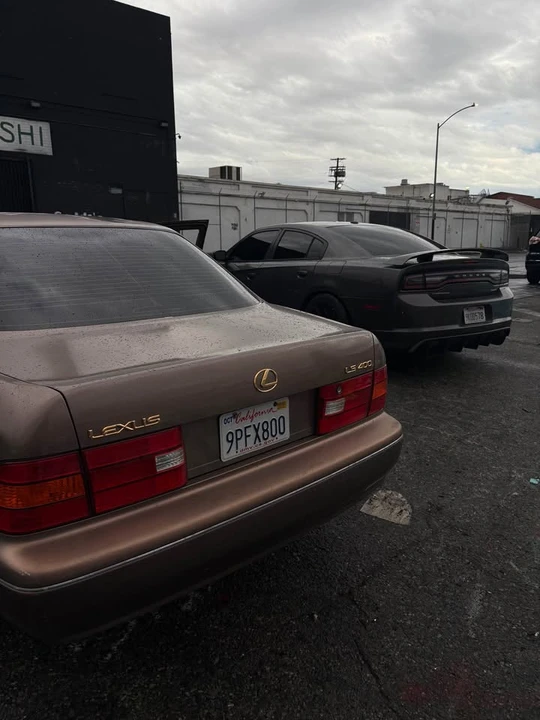 1998 Lexus LS 2nd Gen - Image 10 of 13