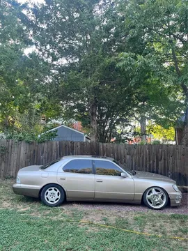 1998 Lexus LS 400 Sedan 4D