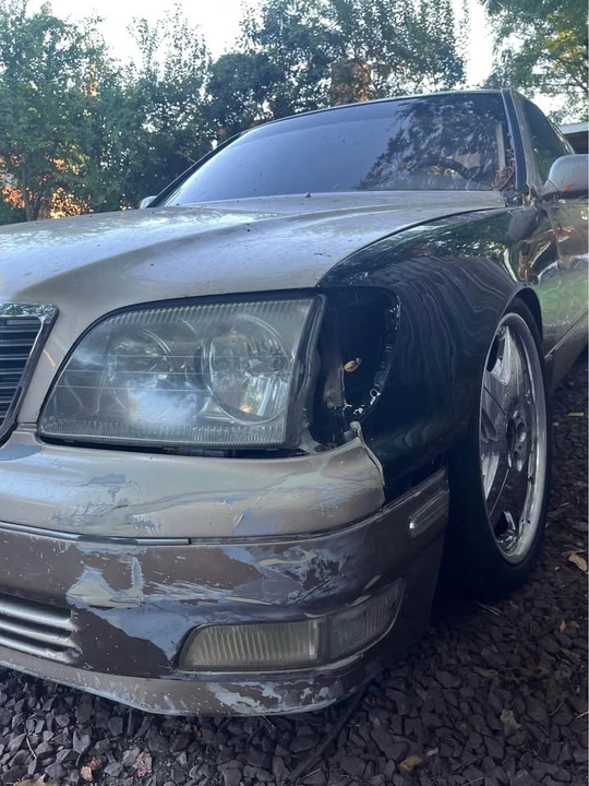 1998 Lexus LS 2nd Gen - Image 3 of 20
