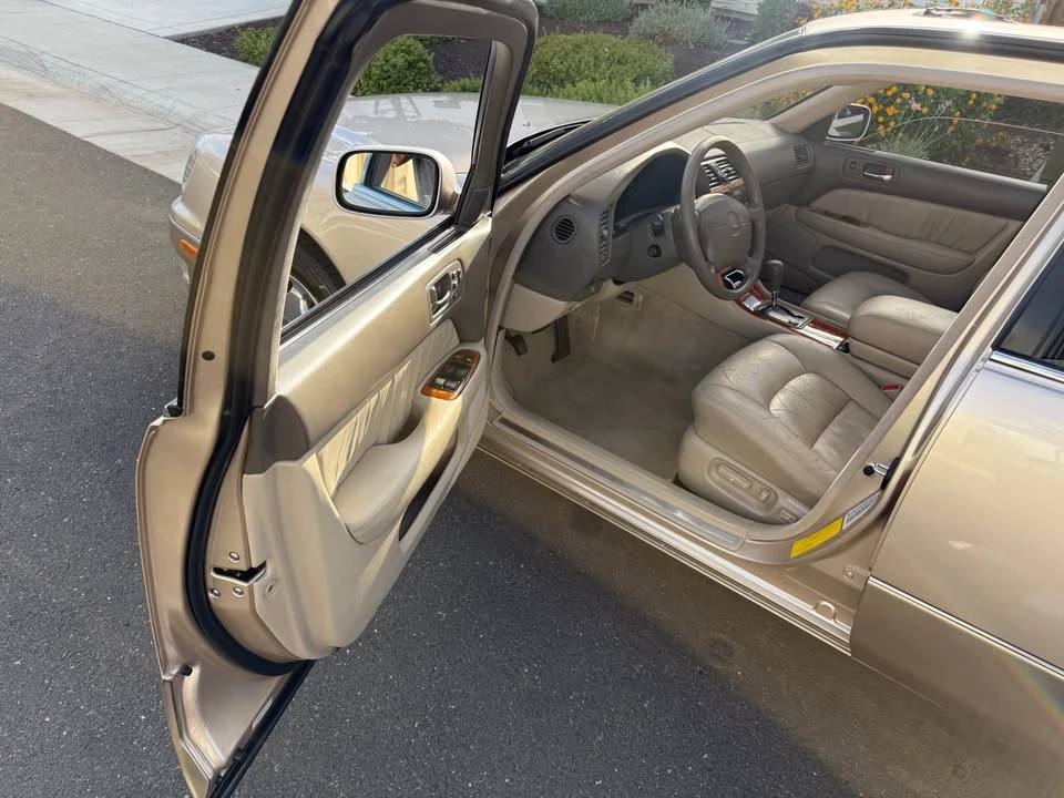 1998 Lexus LS 2nd Gen - Image 14 of 20