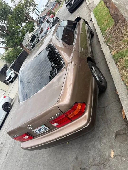1998 Lexus LS 2nd Gen - Image 4 of 8